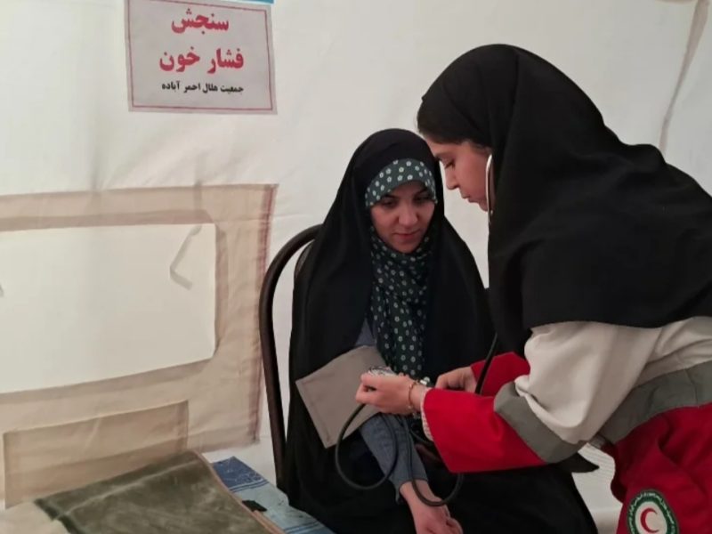 برگزاری کاروان سلامت همزمان با مراسم اعتکاف در مسجد جامع  آباده