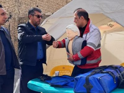 امدادرسانی و پوشش  اعضای جمعیت هلال احمر آباده در ۲۲ بهمن