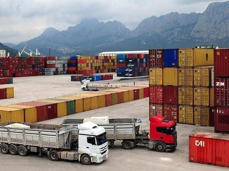 ناوگان فارس پیشرو حمل کالای اساسی در جنگ رمضان