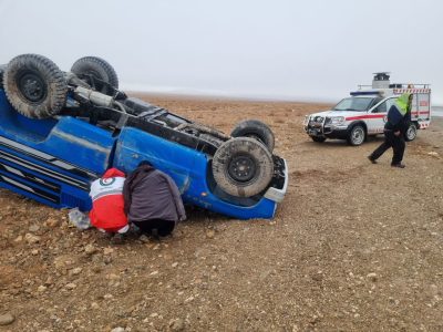 واژگونی وانت نیسان در آزادراه حضرت شاهچراغ(ع) با ۲ مصدوم