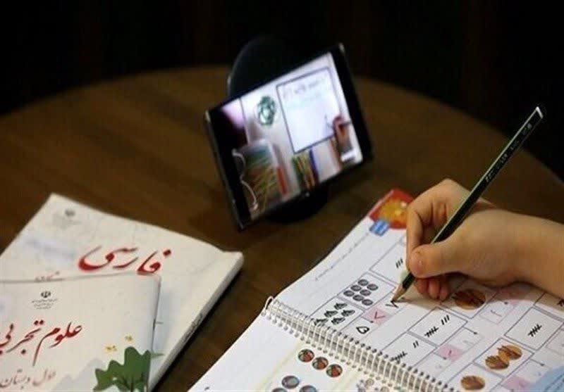 مدارس کماکان مجازی است