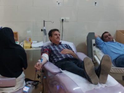 کارکنان اداره کار و تعاون آباده یاری گر بیماران نیازمند خون شدند