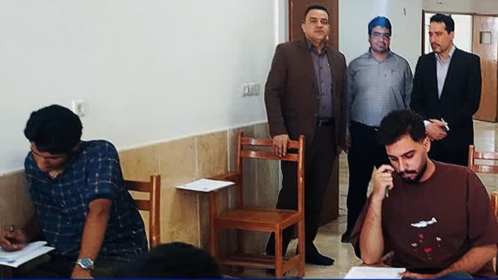 بازدید میدانی فرماندار ویژه آباده از حوزه امتحانی کنکور سراسری/ تاکید بر تأمین امنیت و آرامش ۱۲۷۵ داوطلب