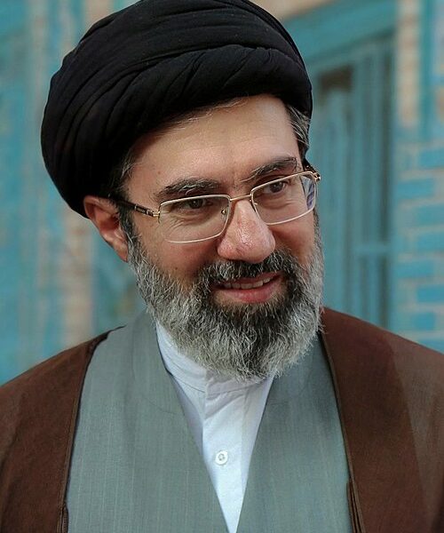 پیام رهبر معظم انقلاب به‌مناسبت بازگشایی مدارس و دانشگاه‌ها‌